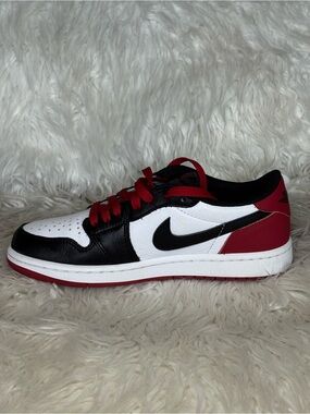 Air Jordan 1 Low OG Black Tle 2023 DS WMNS 7.5/ MENS 6 w/ Box